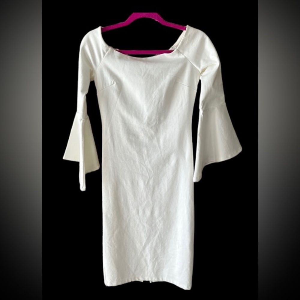 🌸🩵GORGEOUS!!! WHITE~ OFF OR ON THE SHOULDERS…LULUS DRESS SIZE MEDIUM - Picture 4 of 14